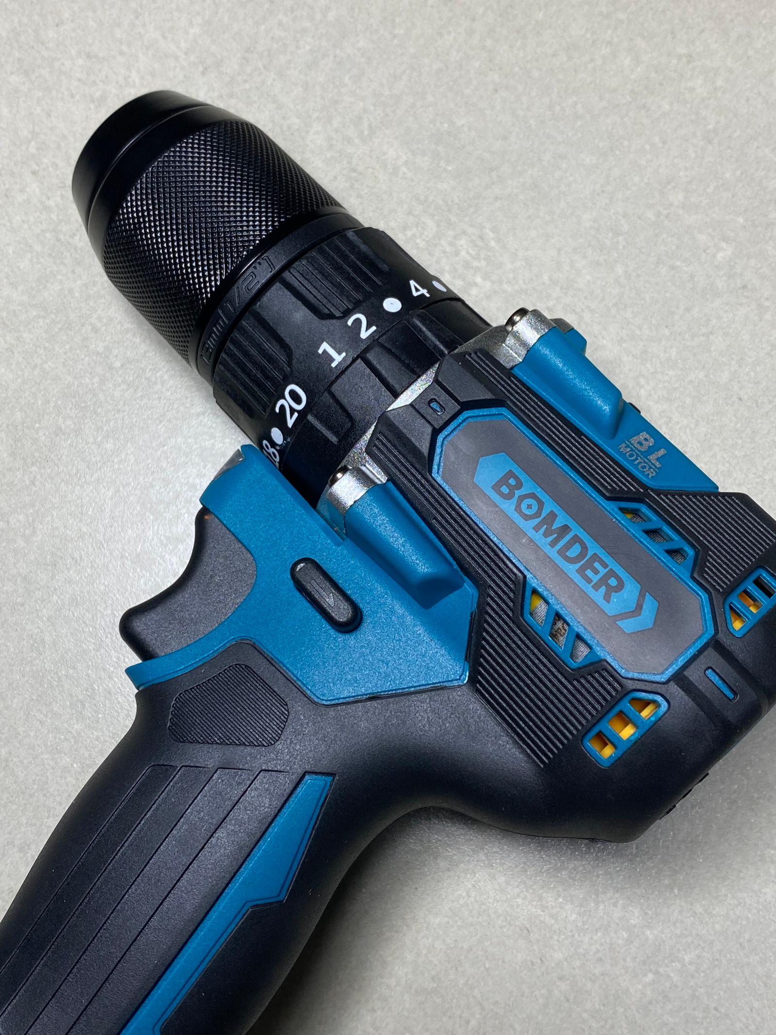 Taladro Inalámbrico Profesional BOMDER - Imagen 3